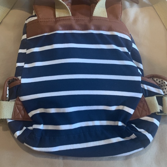 NWOT - Madden Girl Brown and Navy Striped Backpack - Picture 16 of 16